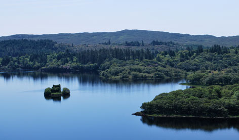 Ballynahinch Lake & Castle on the Island